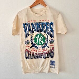 Mitchell & Ness New York Yankees Champions Vintage Look Graphic Tee Sz S